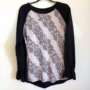 Lane Bryant Floral Sweatshirt w/pleated back & cinched bell sleeves - size 14/16